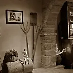Mesón De Colungo