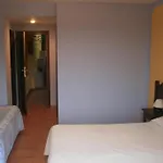 Mesón De 3*